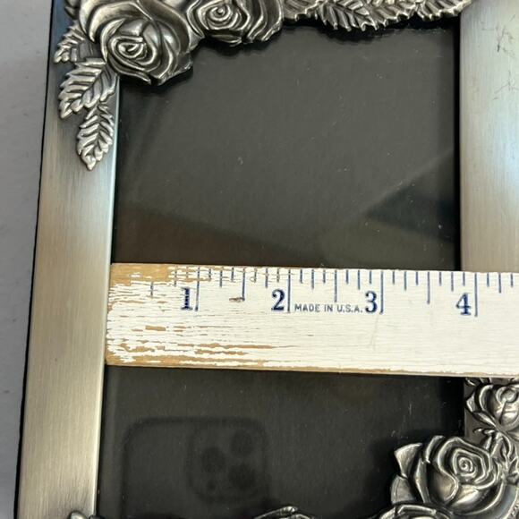 Vintage Royal Limited Silver Rose Photo Album Holds 5x7 Photos - Picture 3 of 16